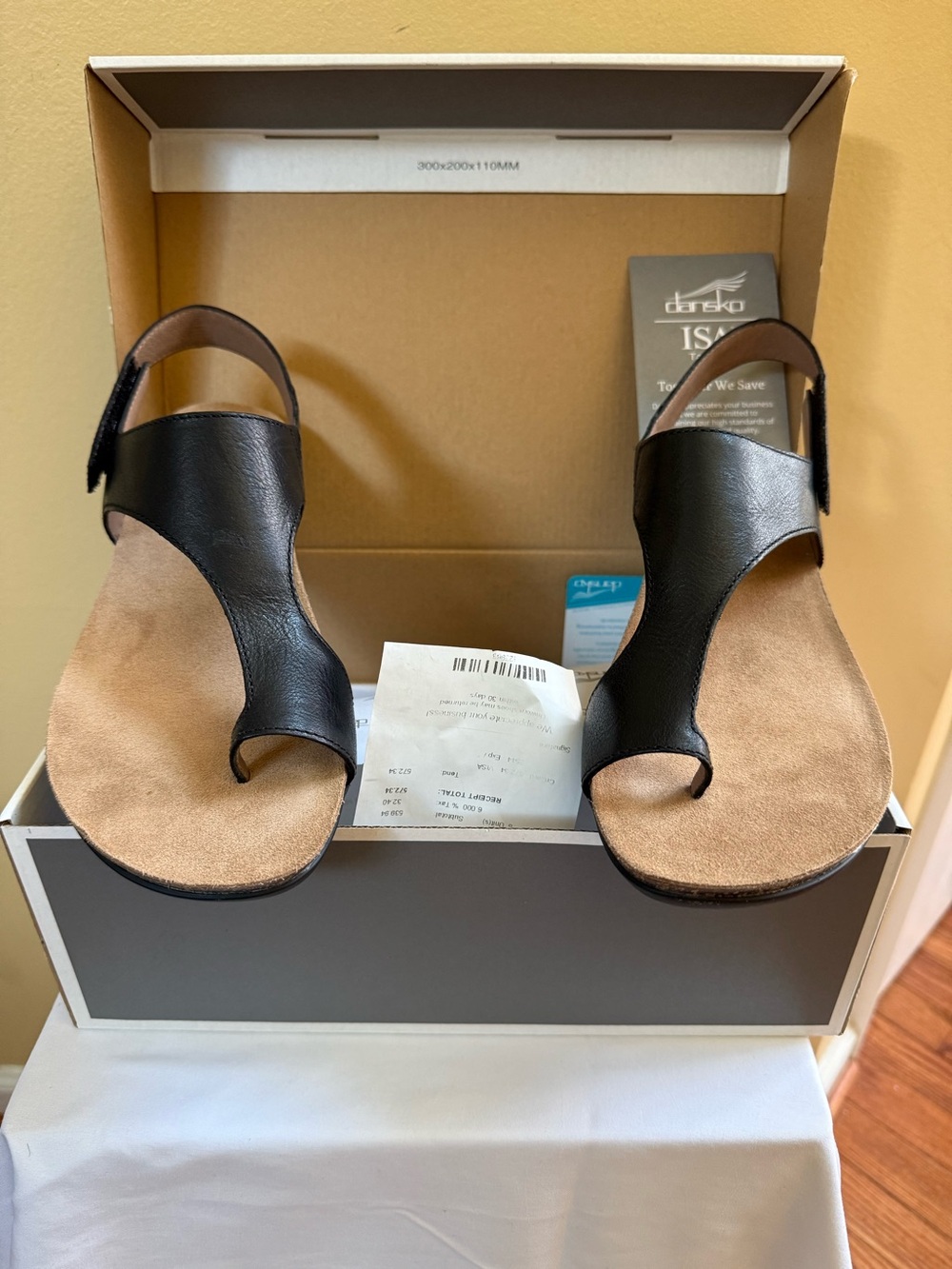 DANSKO Reece Leather Toe-Loop Sandal, Sz EU40/US9.5-10, NWT - Picture 5 of 8